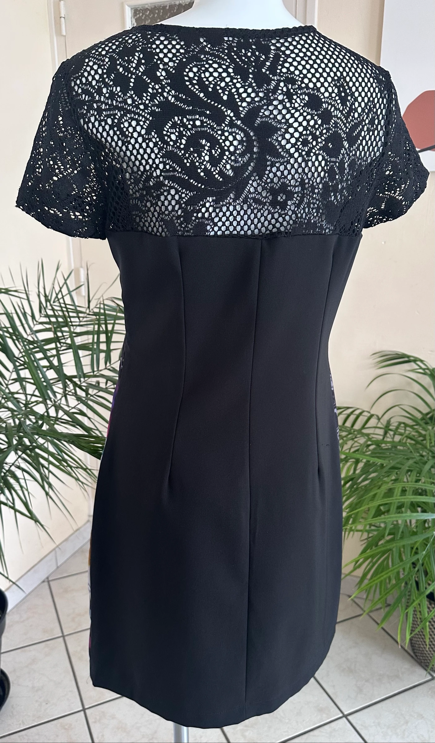 Robe Gráfica Nova Desigual – Modelo Forrado – Tamanho 42 – Nunca Usada – photo 7